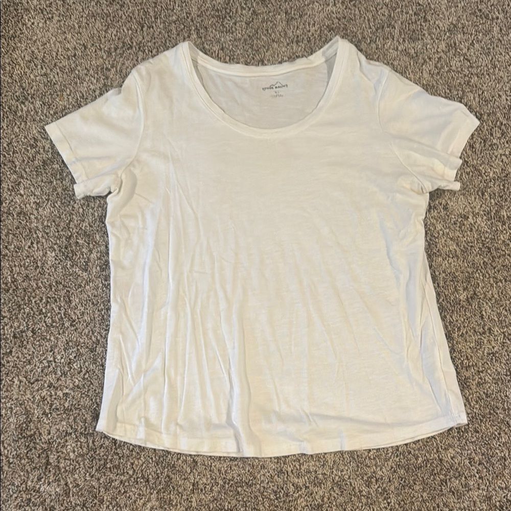 Eddie Bauer Cream Fitted Short Sleeve Tee
